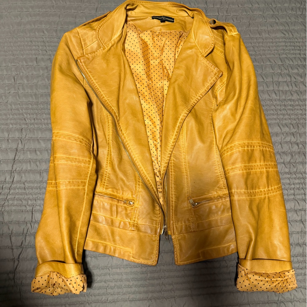 Stylish Yellow Leather Jacket